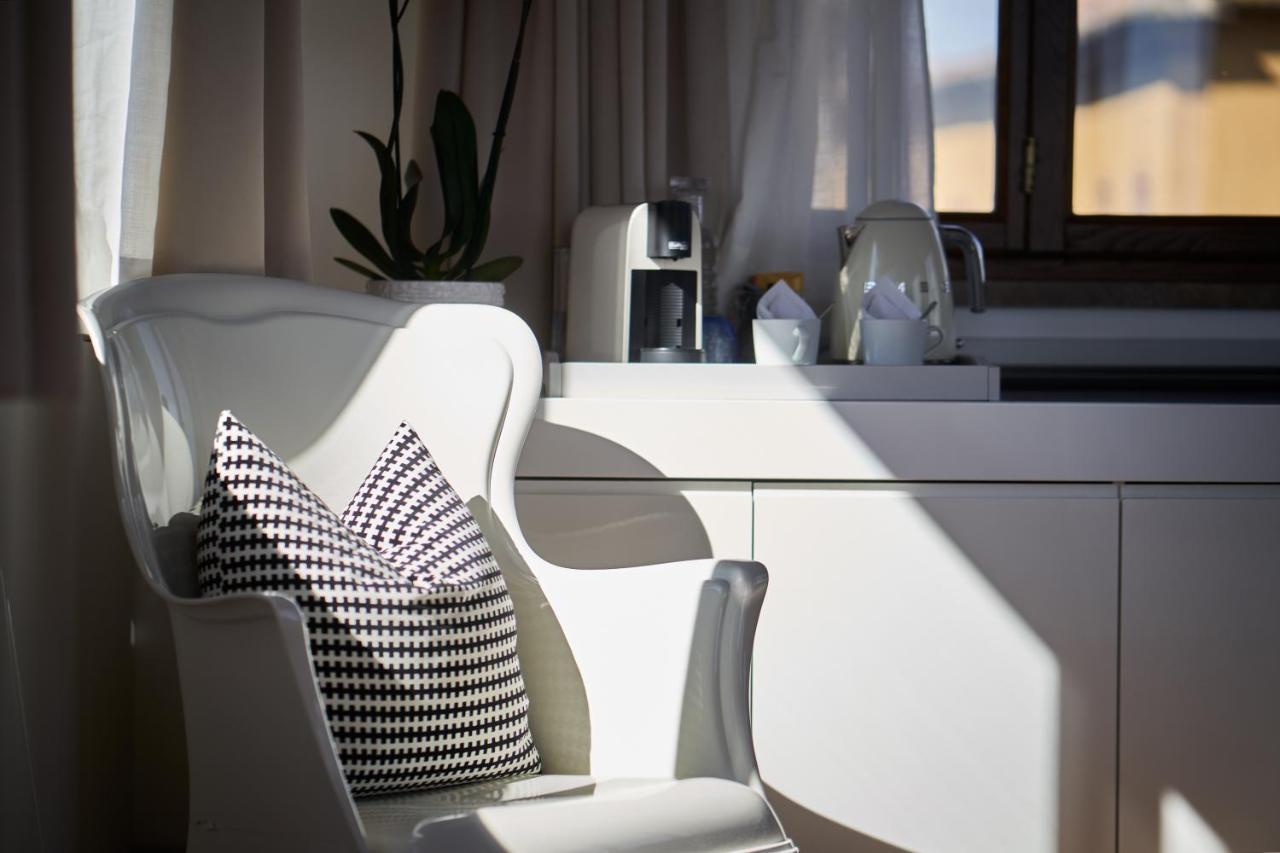 B&B Le Logge Luxury Rooms Сиена Экстерьер фото