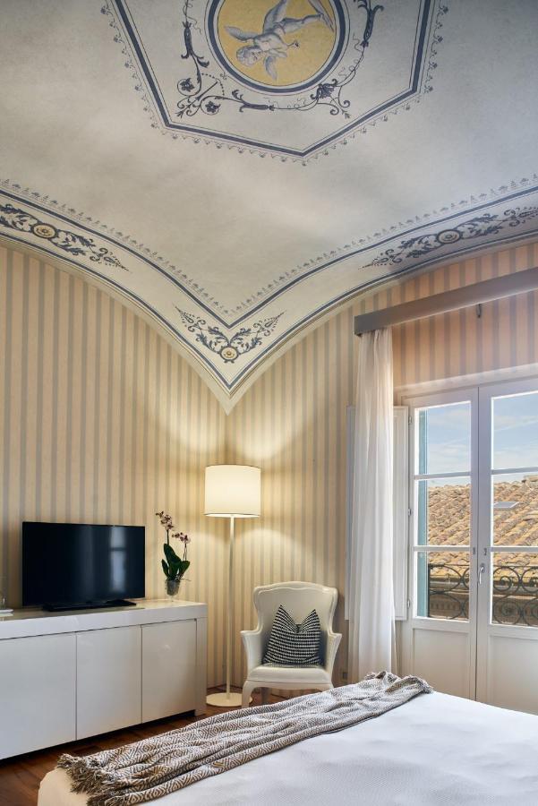 B&B Le Logge Luxury Rooms Сиена Экстерьер фото